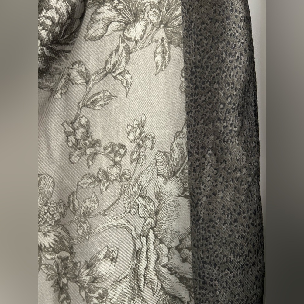 Gray Multi Pattern Scarf - Picture 4 of 6